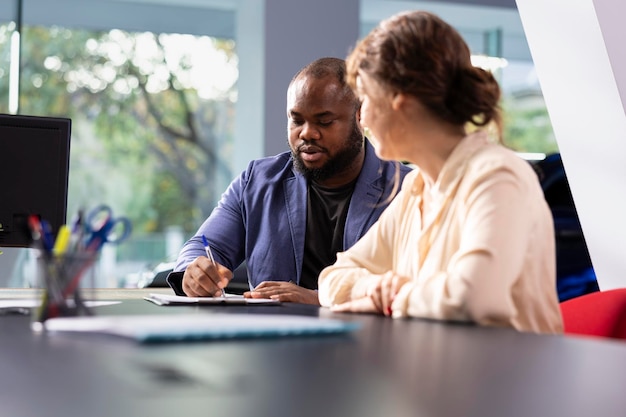 Conhecimento sobre economia doméstica e construção de patrimônio